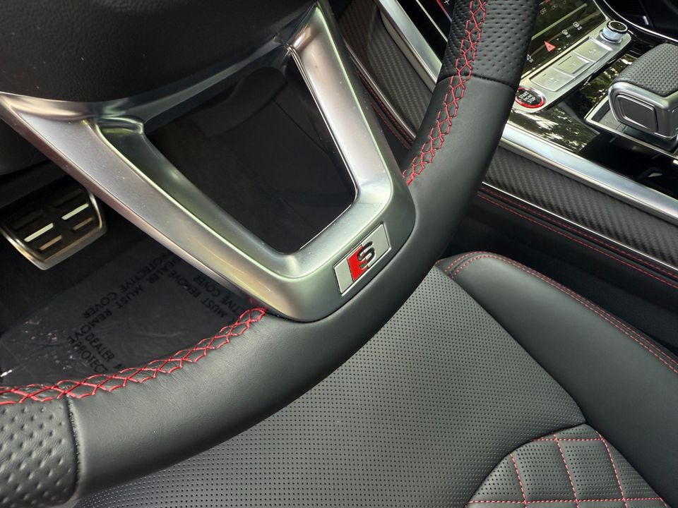 2025 Audi SQ7