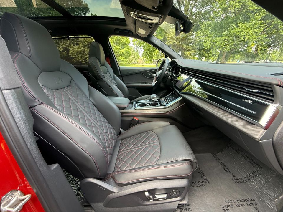 2025 Audi SQ7