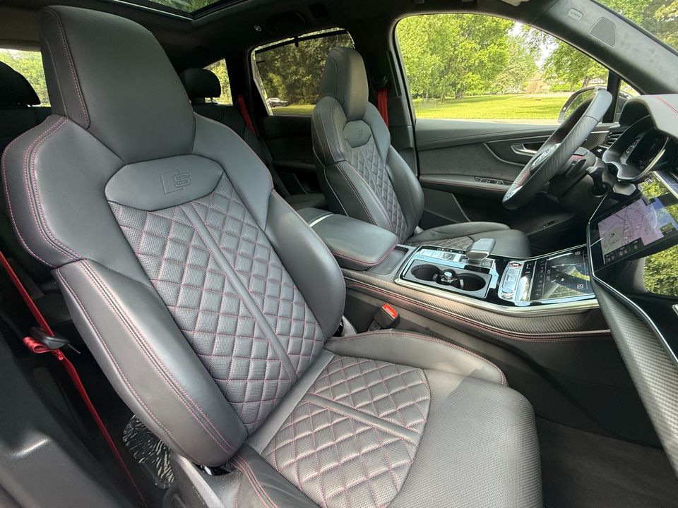 2025 Audi SQ7