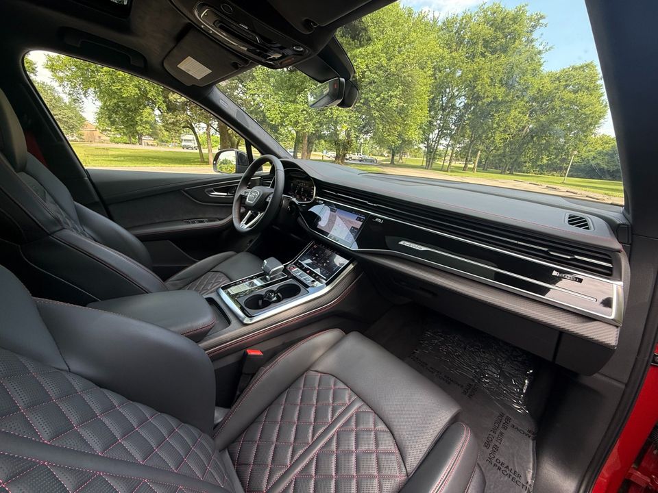 2025 Audi SQ7