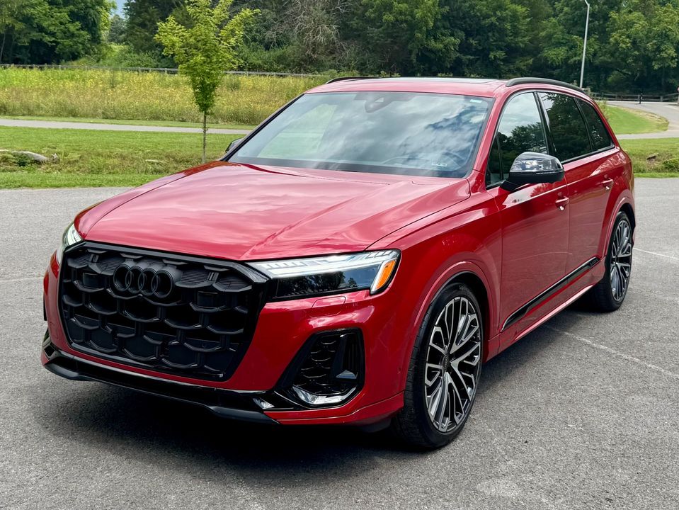 2025 Audi SQ7