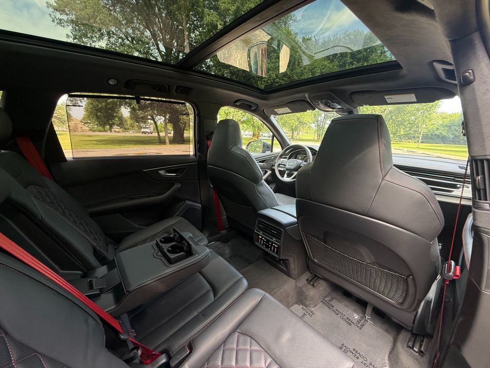 2025 Audi SQ7