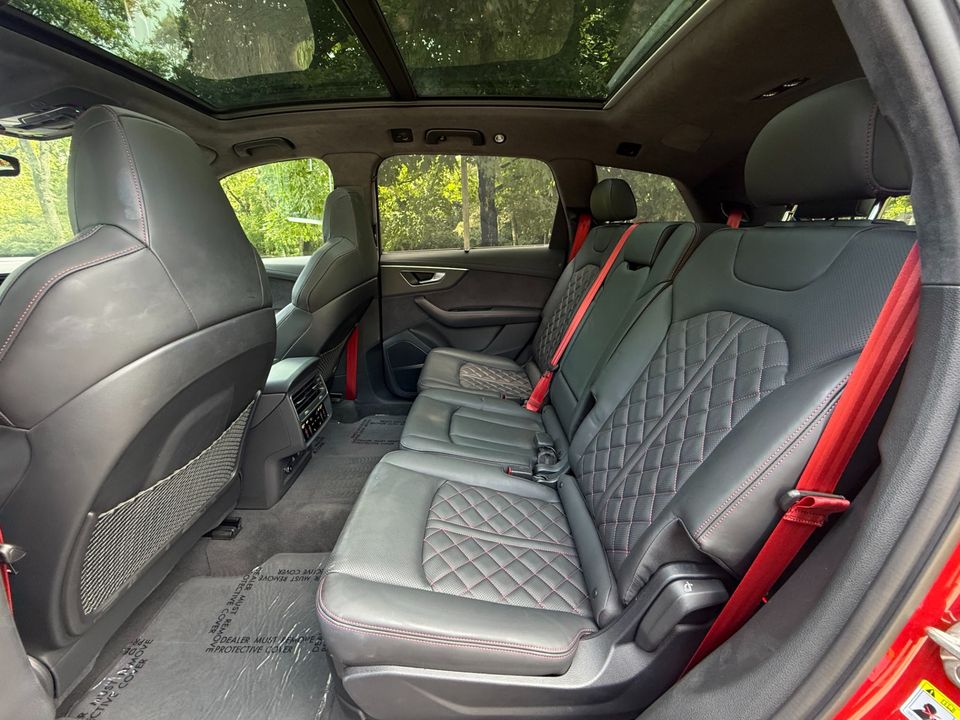 2025 Audi SQ7