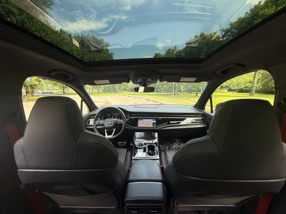 2025 Audi SQ7