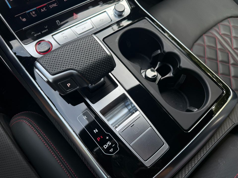 2025 Audi SQ7