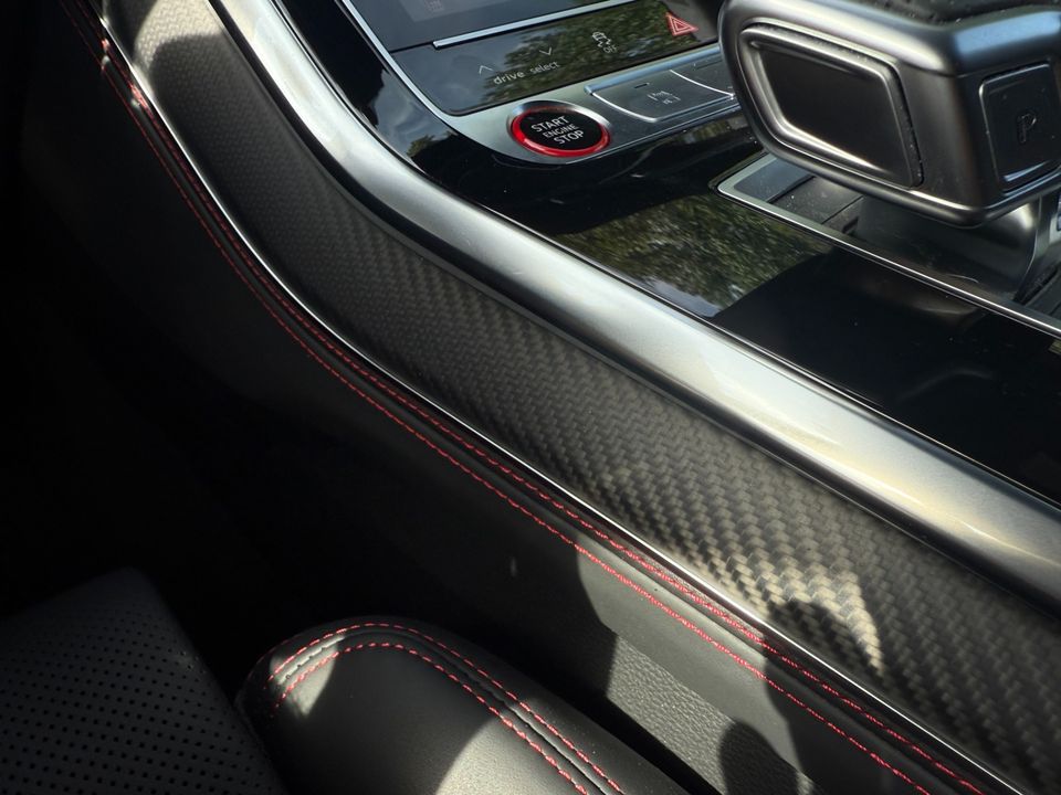 2025 Audi SQ7