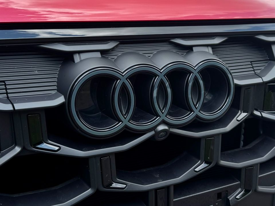 2025 Audi SQ7