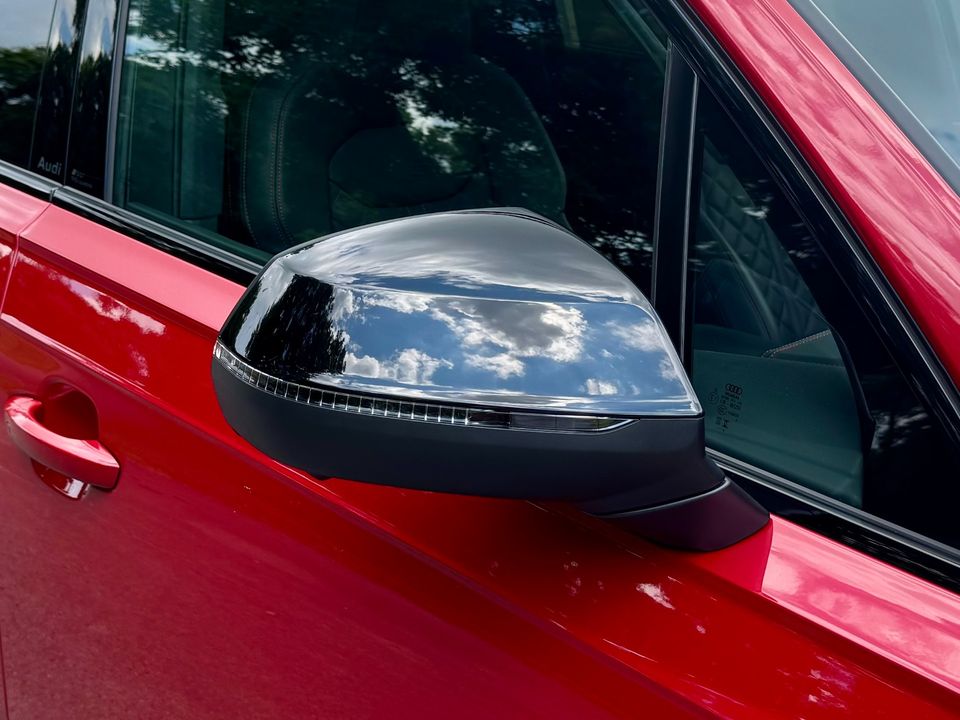 2025 Audi SQ7