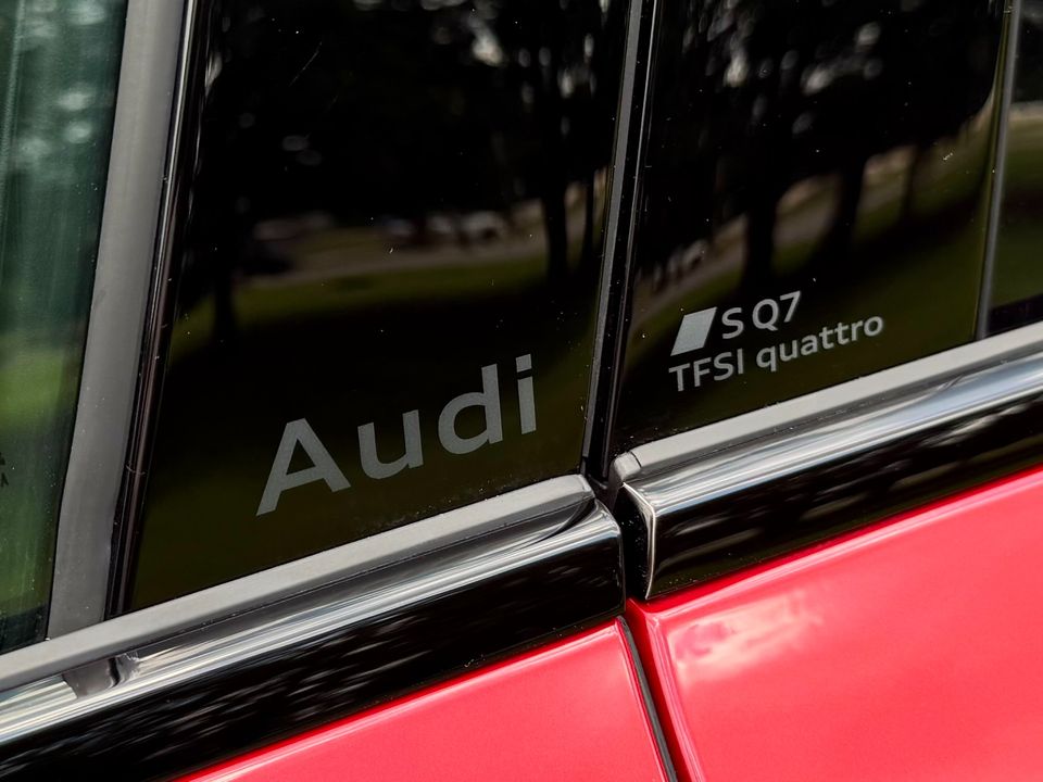 2025 Audi SQ7