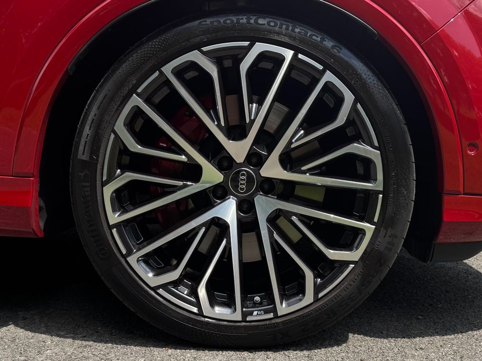 2025 Audi SQ7