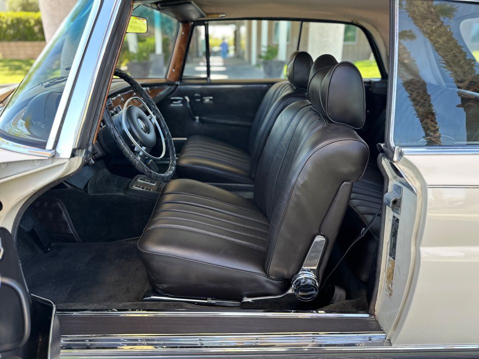 1970 Mercedes-Benz 280SE