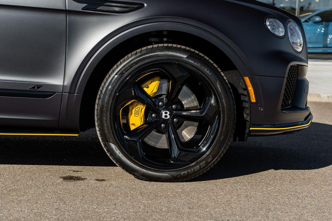 2025 Bentley Bentayga