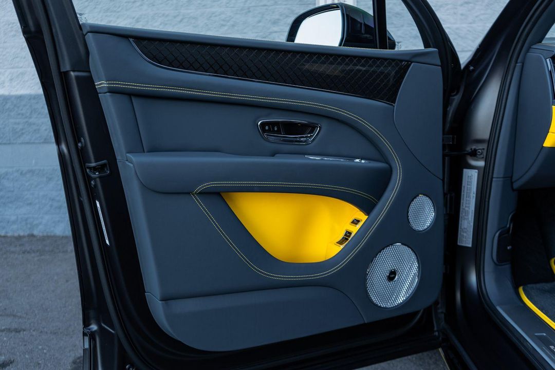 2025 Bentley Bentayga