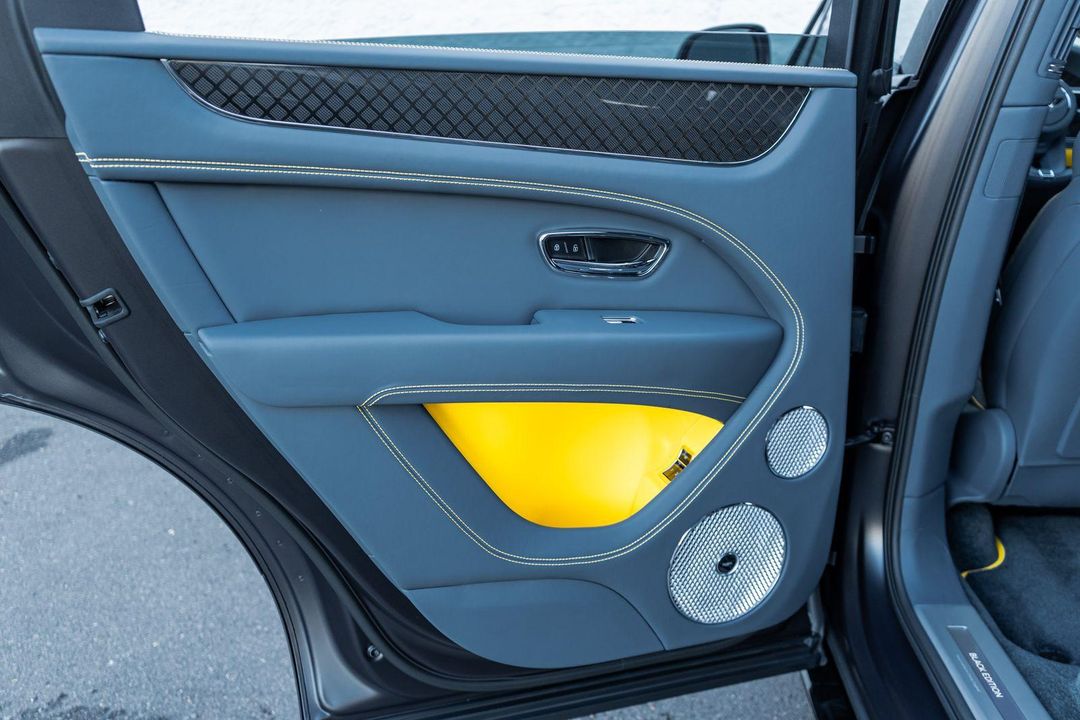 2025 Bentley Bentayga