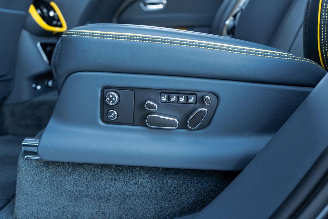 2025 Bentley Bentayga