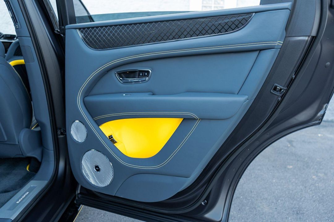 2025 Bentley Bentayga