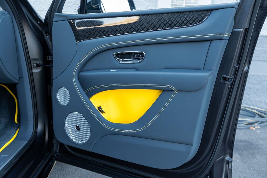 2025 Bentley Bentayga