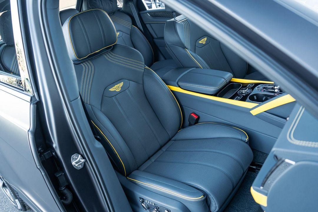 2025 Bentley Bentayga