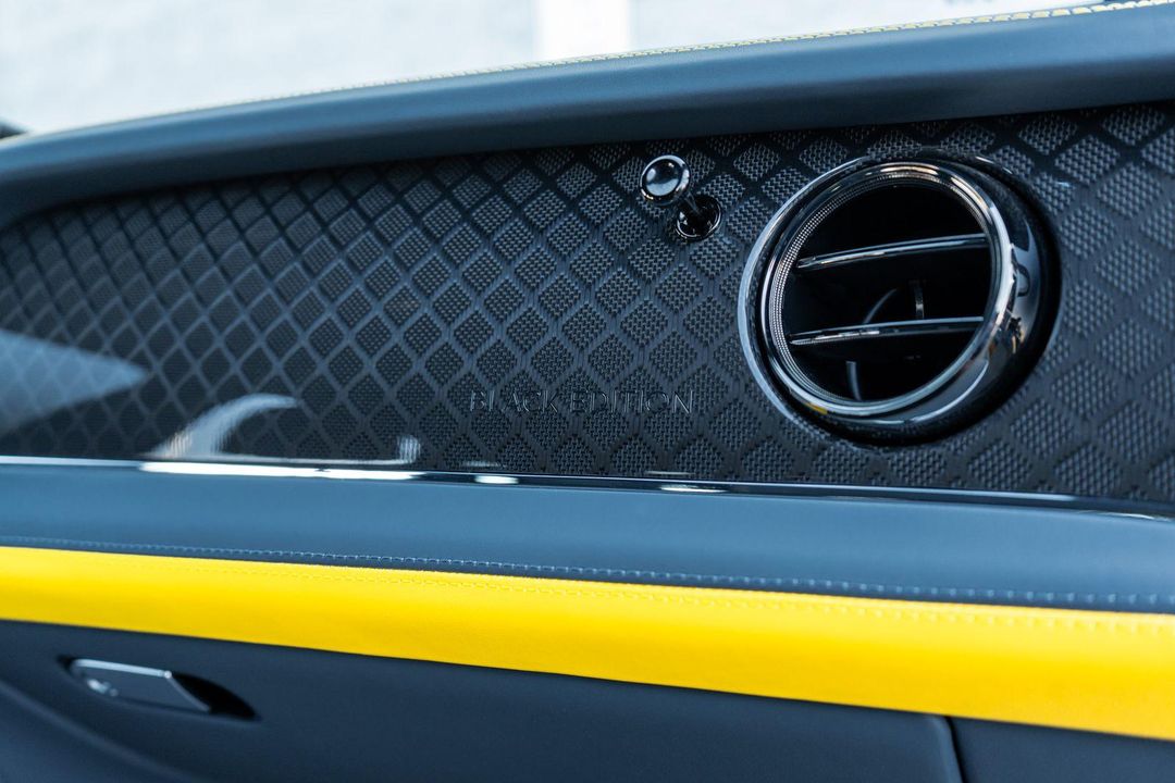 2025 Bentley Bentayga