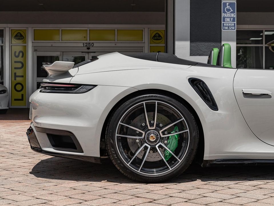 2022 Porsche 911