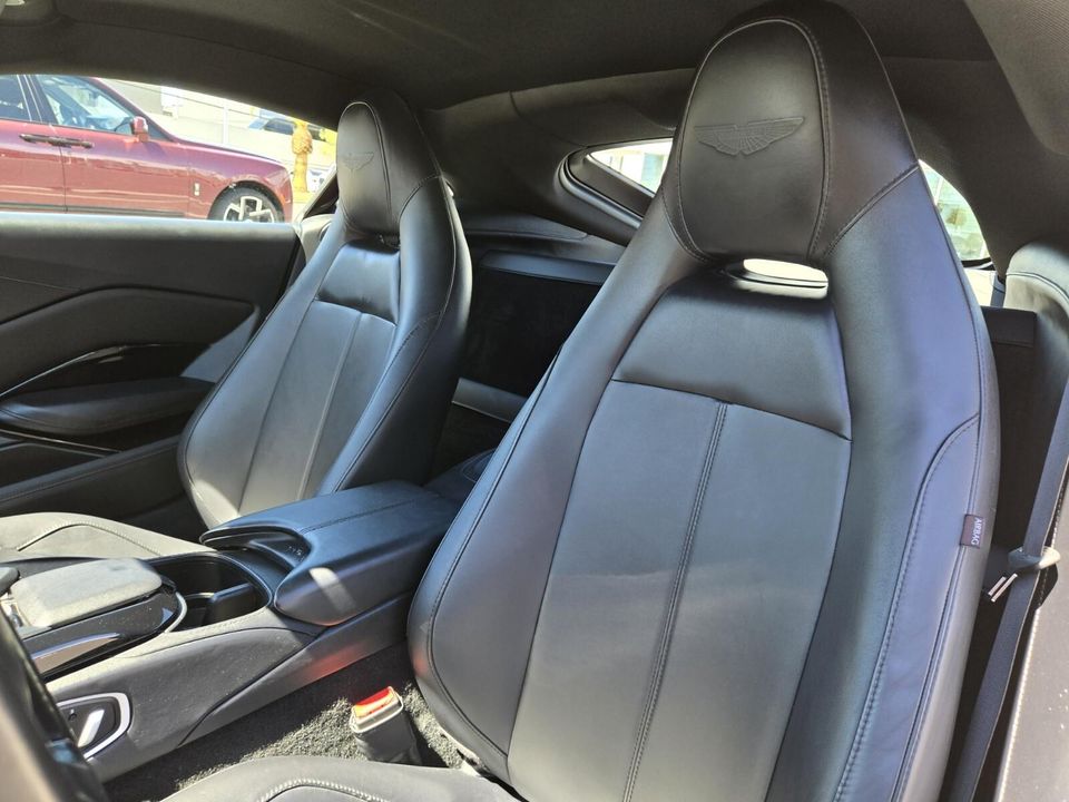 2022 Aston Martin Vantage