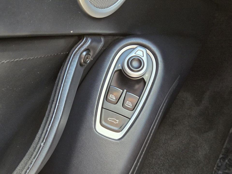 2022 Aston Martin Vantage