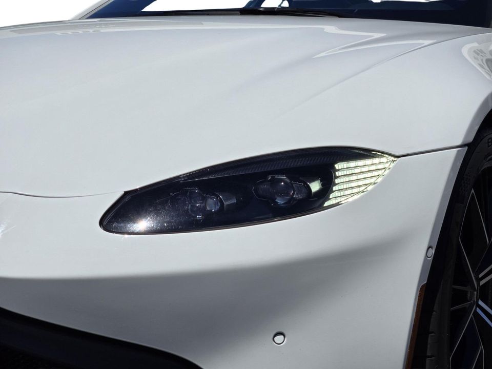 2022 Aston Martin Vantage