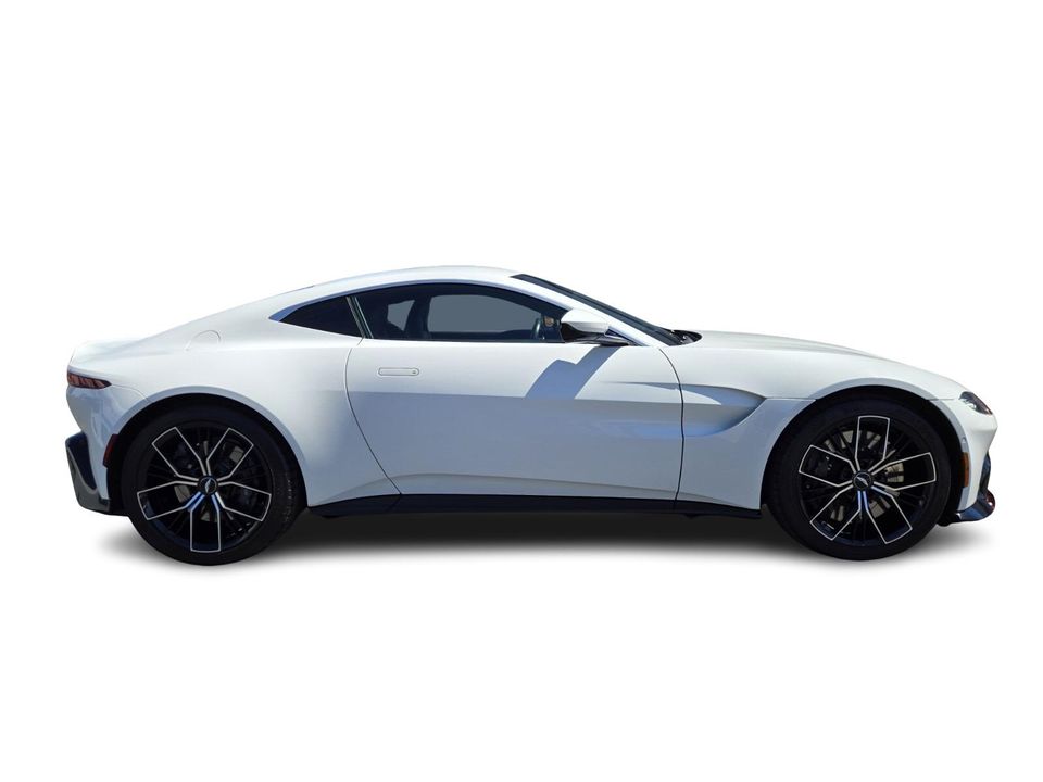 2022 Aston Martin Vantage