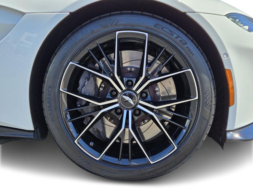 2022 Aston Martin Vantage