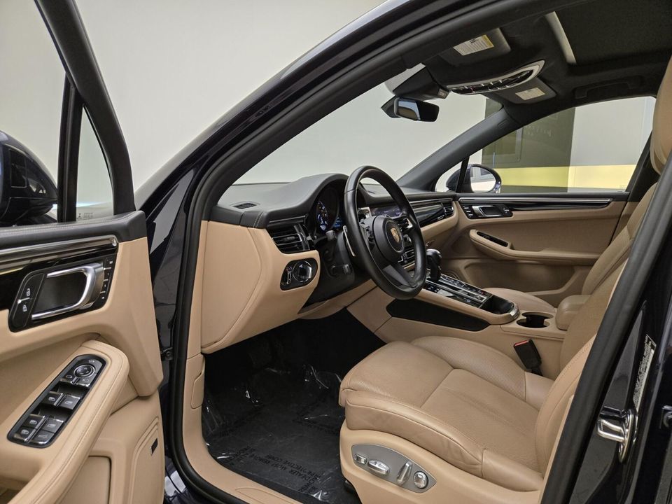 2022 Porsche Macan