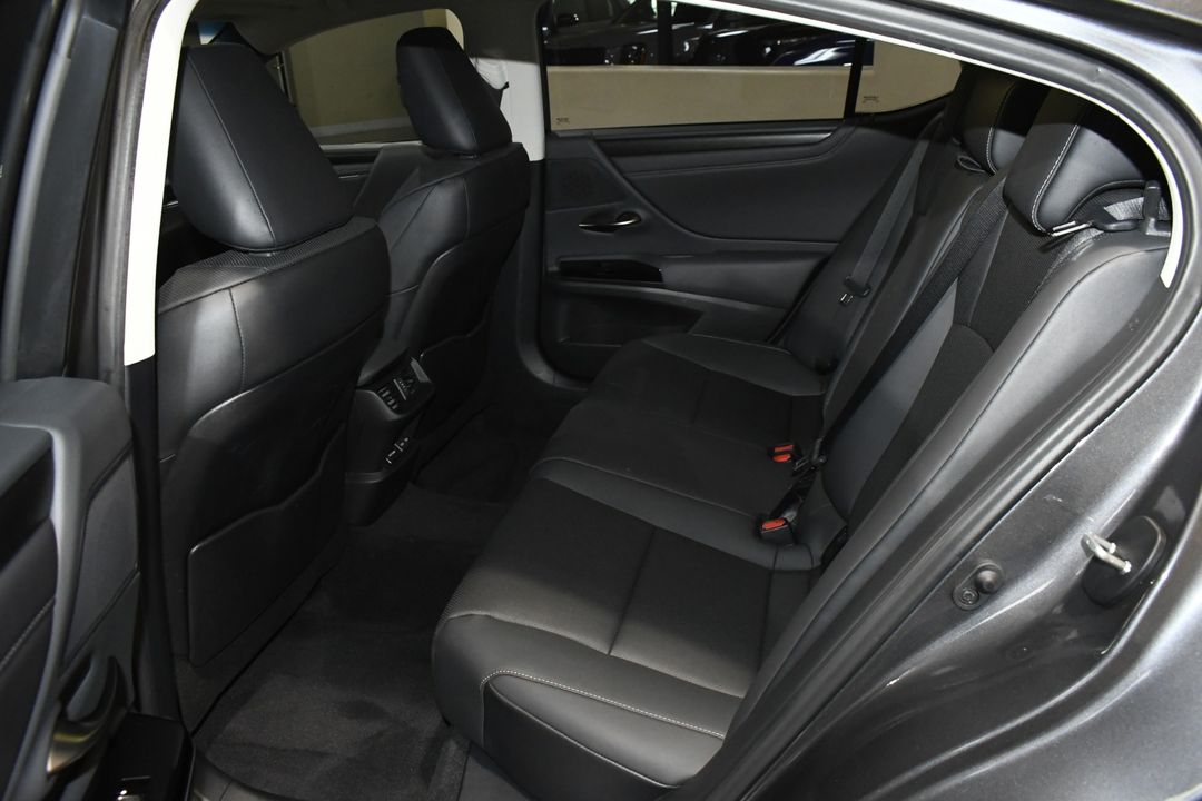2024 Lexus ES 350