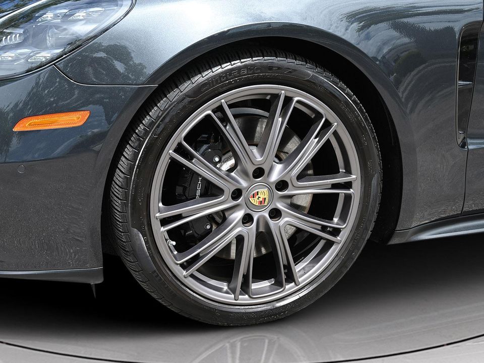 2023 PORSCHE PANAMERA