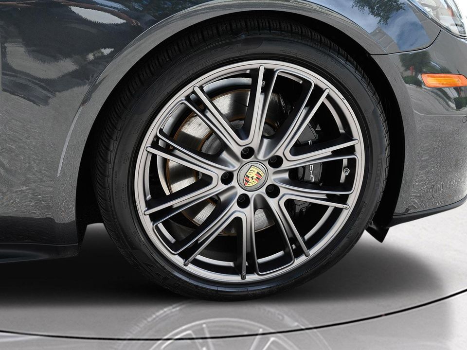 2023 PORSCHE PANAMERA