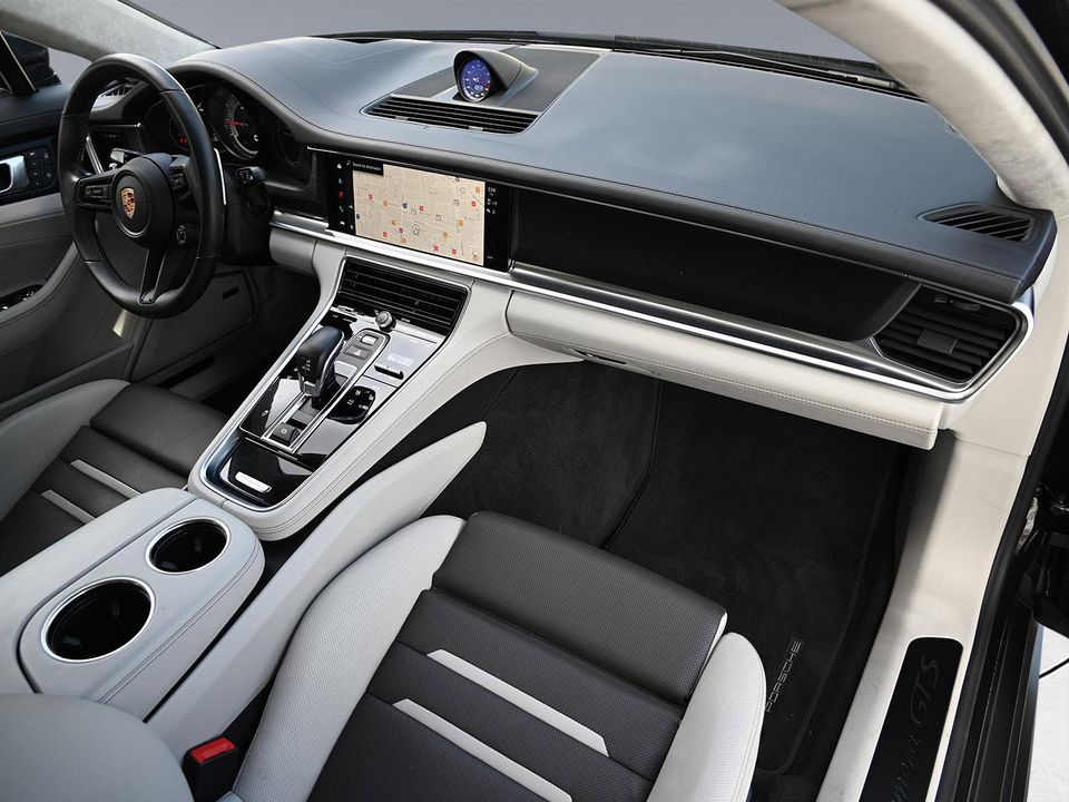 2023 PORSCHE PANAMERA