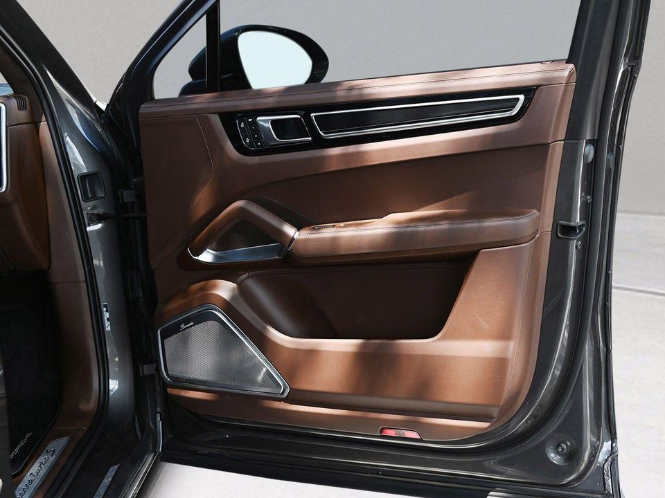 2023 Porsche Cayenne