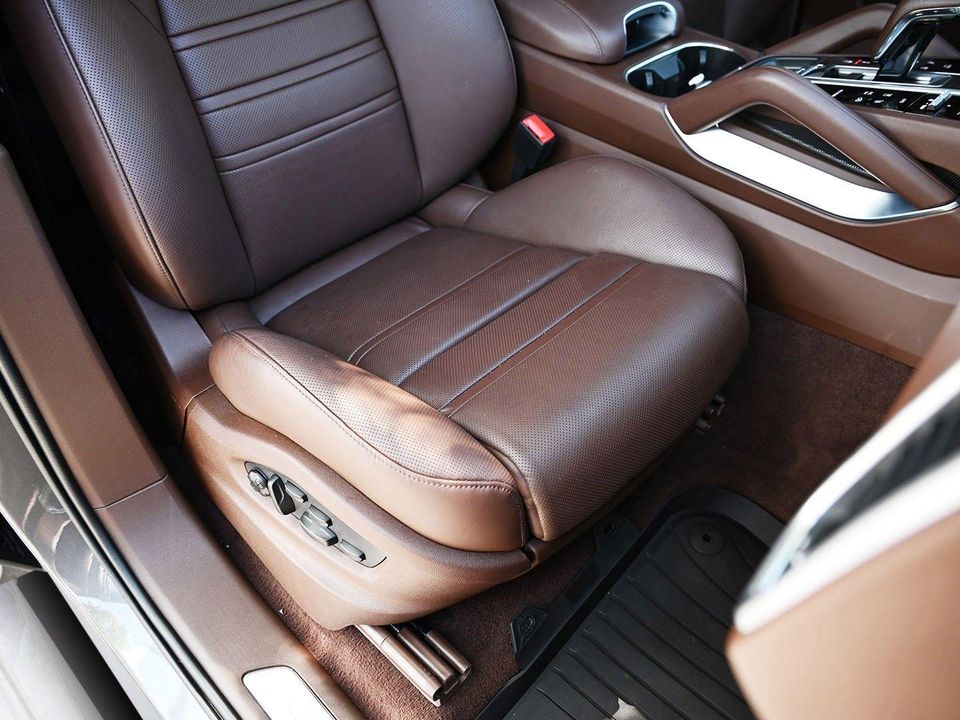2023 Porsche Cayenne