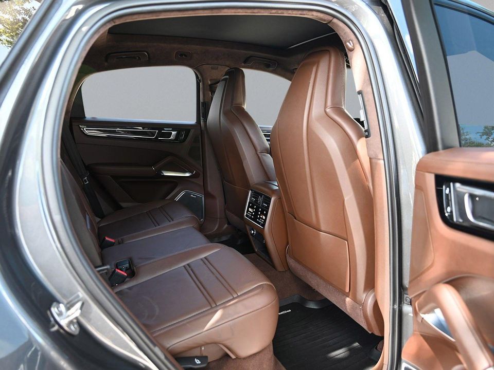 2023 Porsche Cayenne