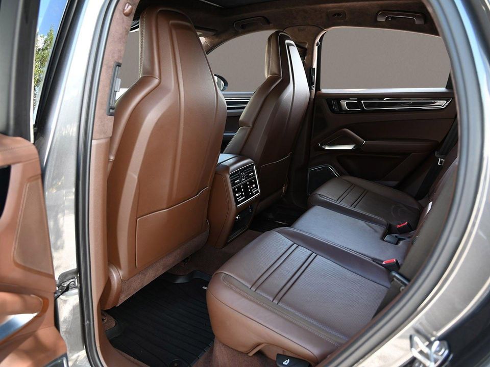 2023 Porsche Cayenne