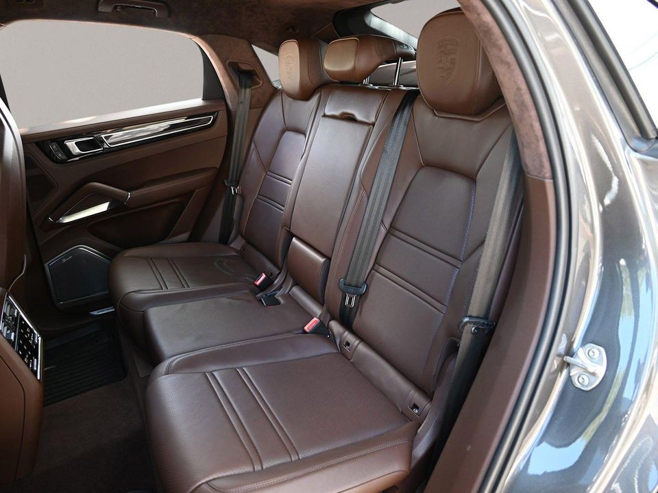 2023 Porsche Cayenne