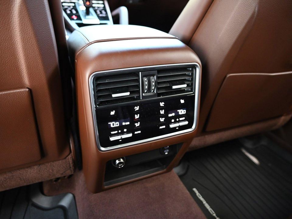 2023 Porsche Cayenne
