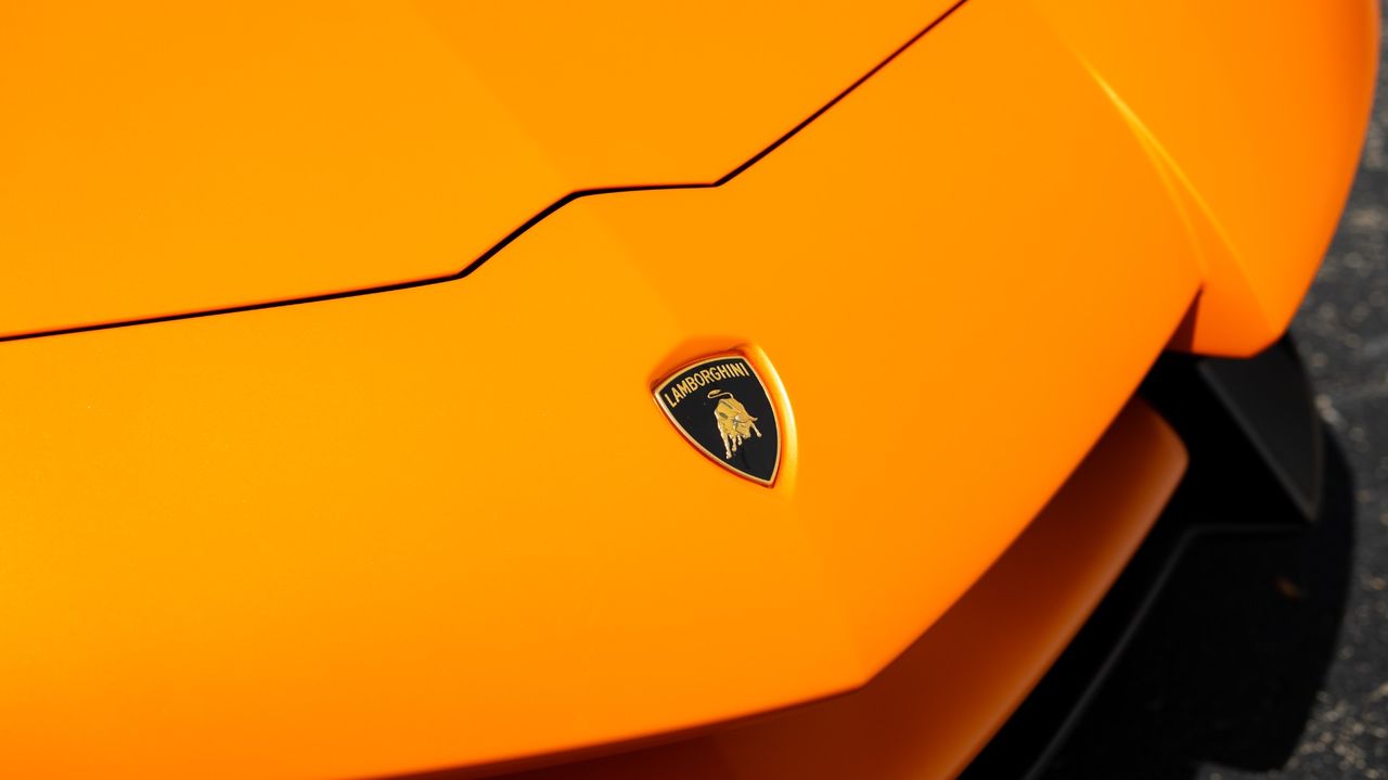2017 Lamborghini Aventador