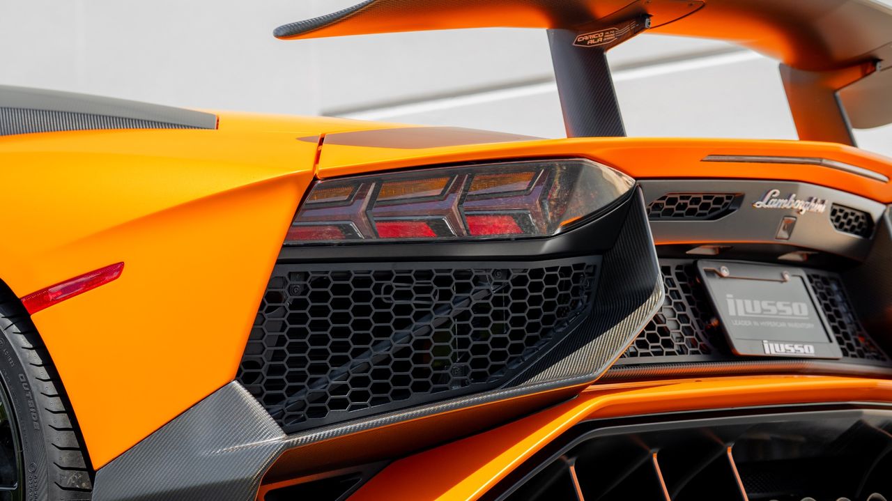 2017 Lamborghini Aventador