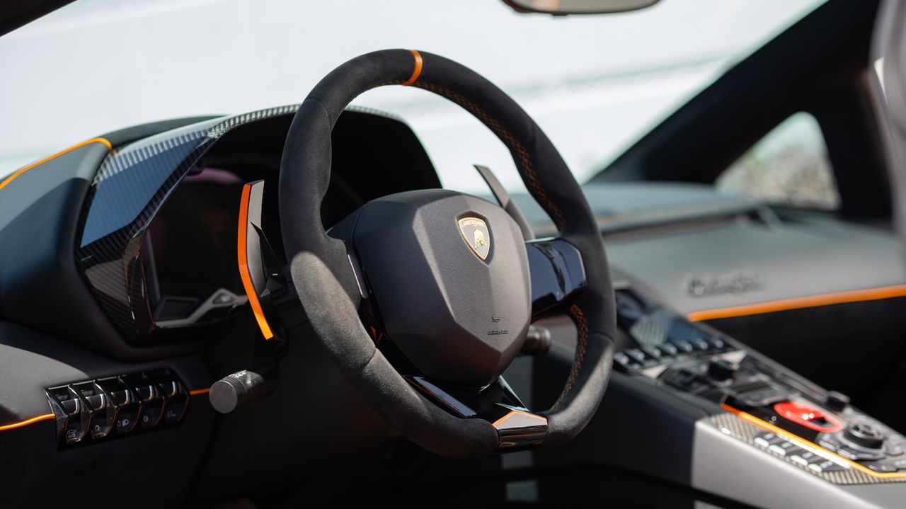 2017 Lamborghini Aventador