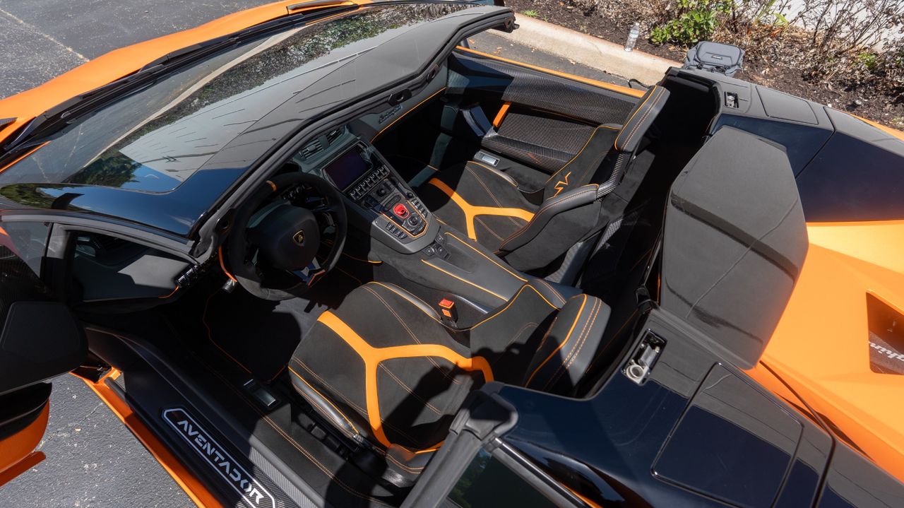 2017 Lamborghini Aventador