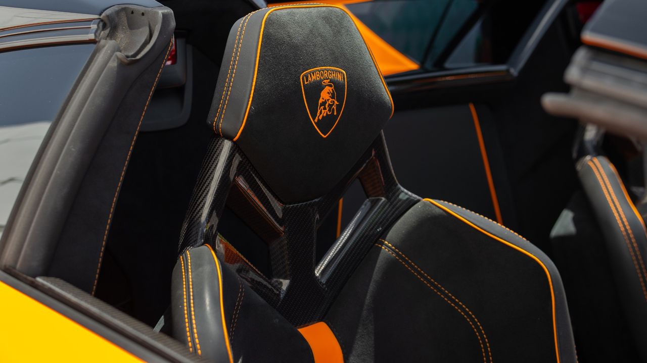 2017 Lamborghini Aventador