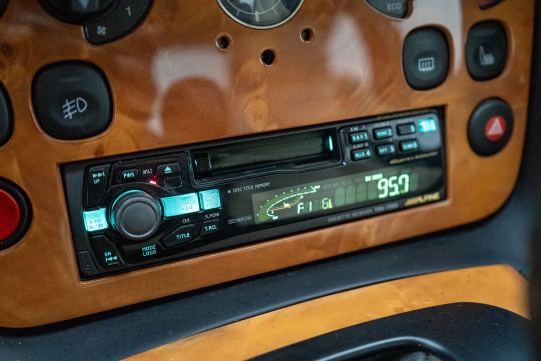 2001 Aston Martin DB7