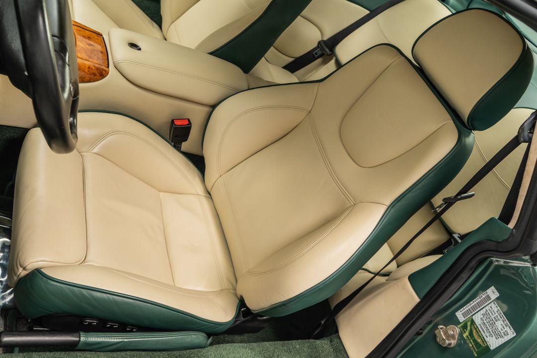 2001 Aston Martin DB7