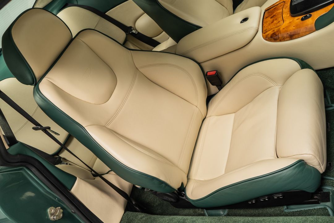 2001 Aston Martin DB7