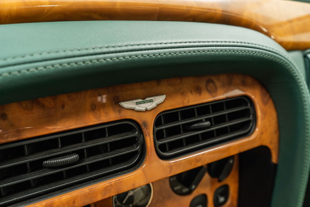 2001 Aston Martin DB7