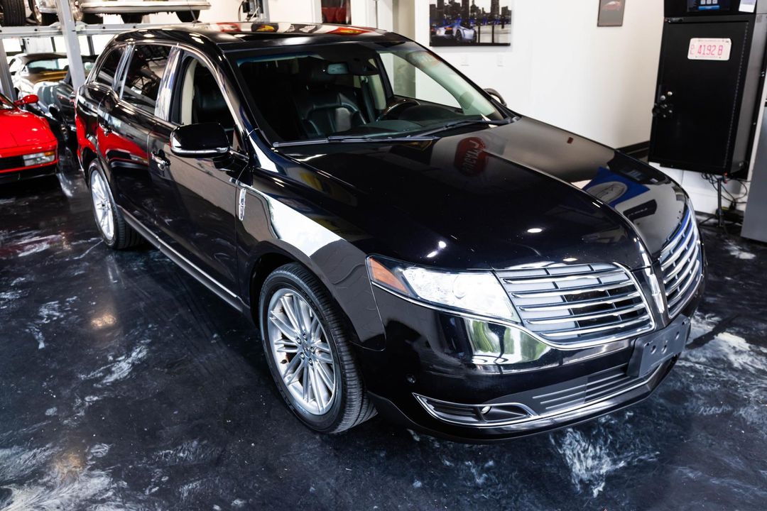 2019 Lincoln MKT